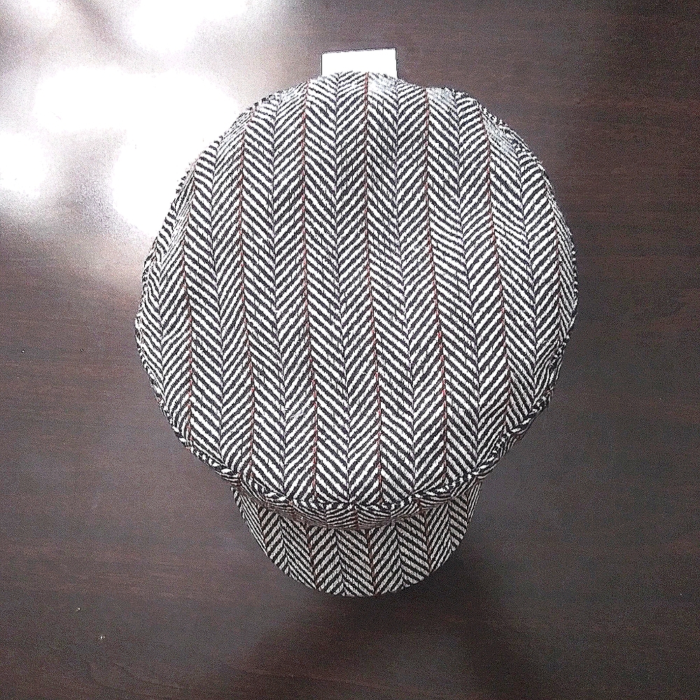 *NWT*FOREVER 21-♟️🌼🌹-🦓 Pattern-Cabby Hat